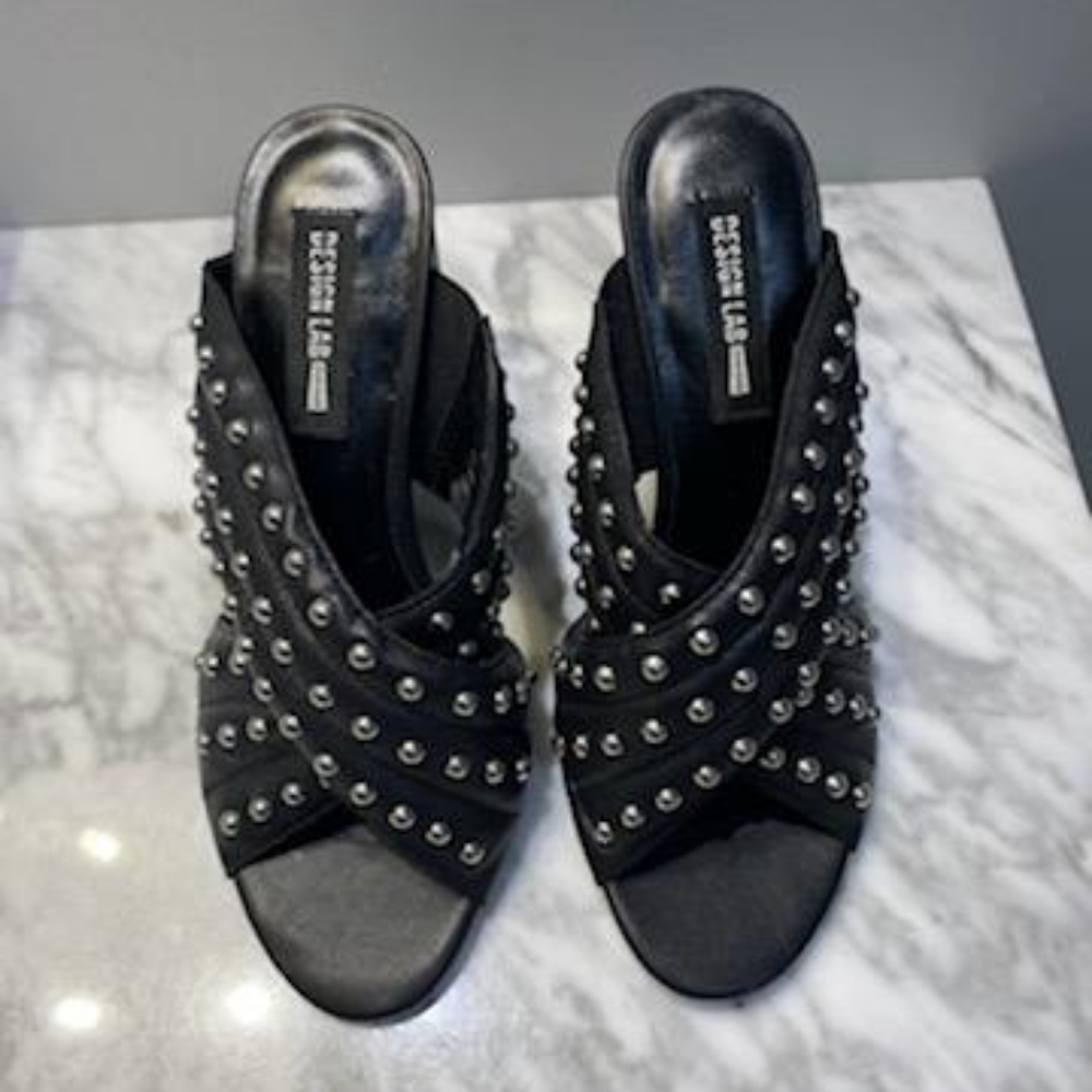DesignLab studded sandals